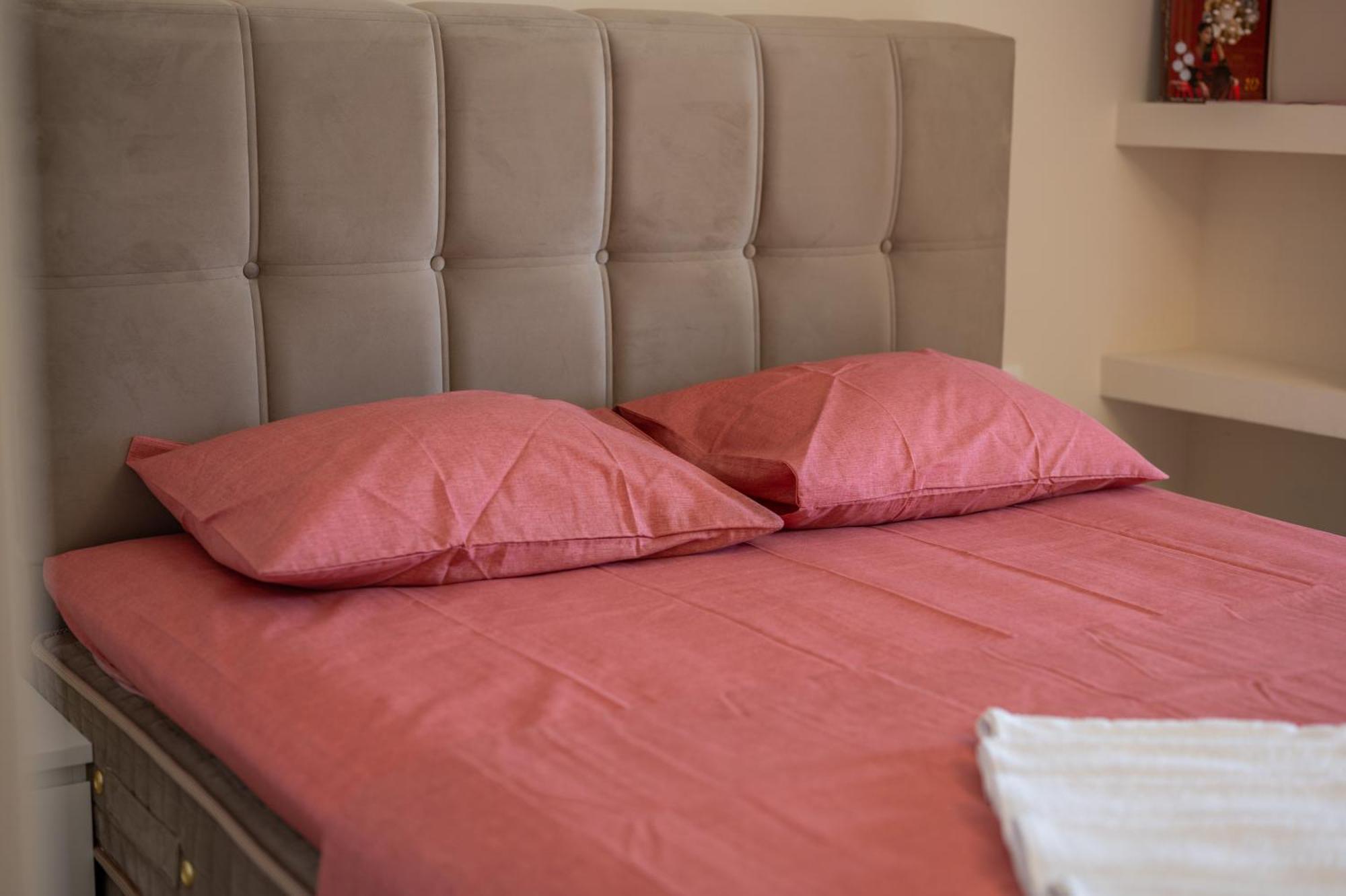 Beach Walk Apartments Ülgün Dış mekan fotoğraf