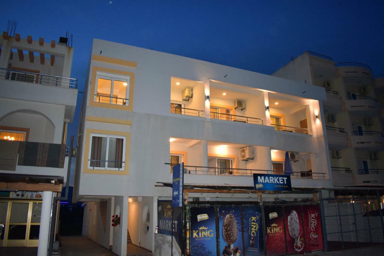 Beach Walk Apartments Ülgün Dış mekan fotoğraf